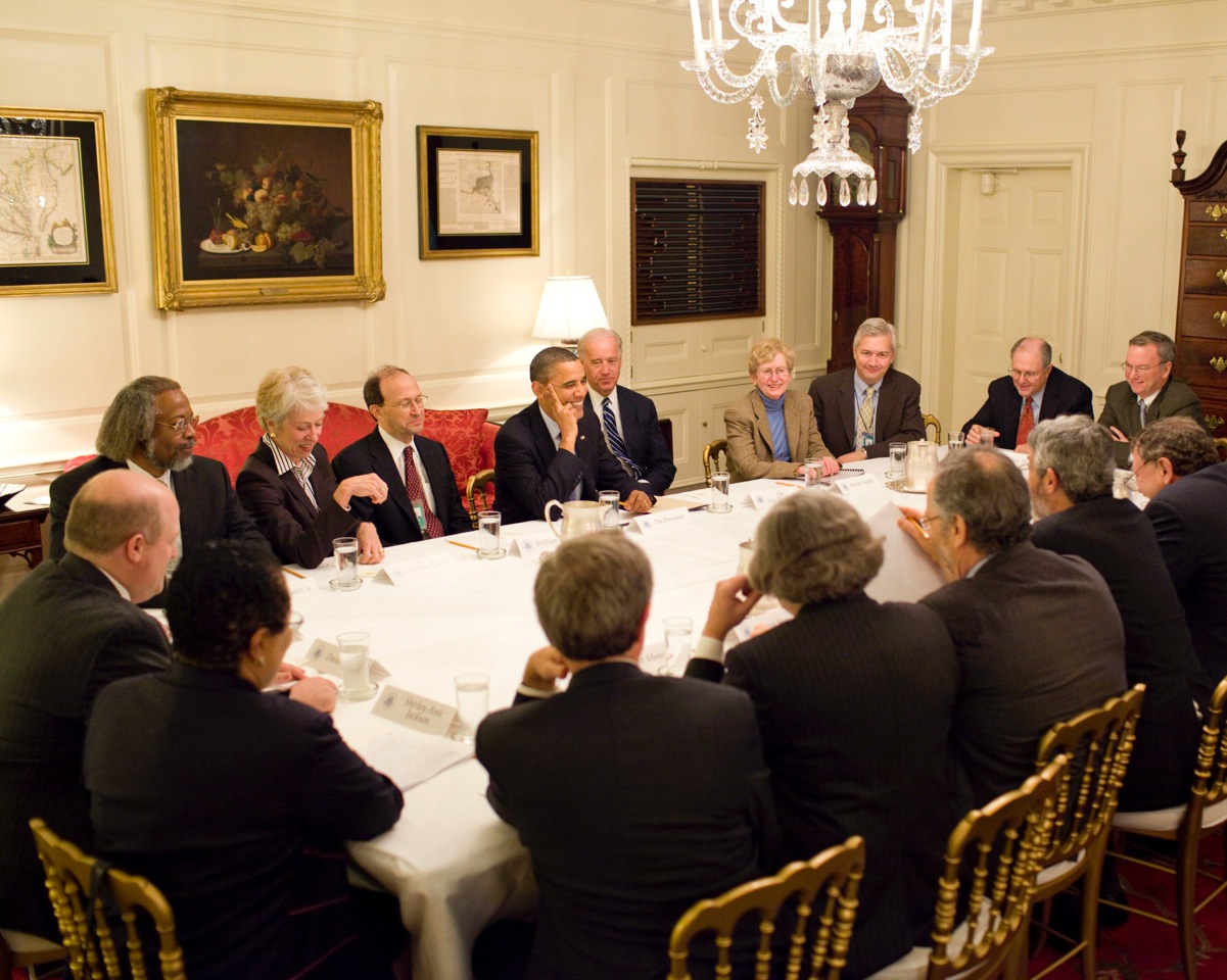 november_2010_meeting_picture_1_with_president.jpeg